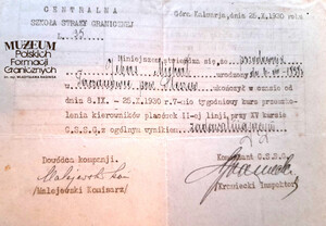 zaświadczenie o ukończeniu przez przod. Michała Jebasa kursu przeszkolenia kierowników placówek II linii w Centralnej Szkole Straży Granicznej w Górze Kalwarii, odbywającego się w terminie 08.09.1930 r. – 25.10.1930 r. z wynikiem zadowalającym