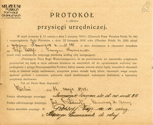 1. Tytuł: Szczepan Ławniczak
2. Treść: protokół z odbioru przysięgi urzędniczej strażnika celnego Szczepana Ławniczaka
3. Hasła przedmiotowe: Straż Celna, kadra
4. Wytwórca: Straż Celna
5. Czas powstania: 16.05.1923 r.
6. Miejsce sporządzenia: Polska, Wieluń
7. Materiał i technika wykonania: druk wypełniony pismem odręcznym
8. Wymiary: 20 x 16 cm
9. Stan zachowania: dobry
10. Miejsce przechowywania/właściciel: Archiwum Straży Granicznej w Szczecinie