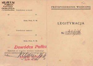 1. Tytuł: legitymacja Przysposobienia Wojskowego
2. Treść: legitymacja plut. rez. Franciszka Wróblewskiego członka PW przy 63 Pułku Piechoty. Na mundurze widoczna Odznaka Pamiątkowa Korpusu Ochrony Pogranicza „Za Służbę Graniczną”
3. Hasła przedmiotowe: Korpus Ochrony Pogranicza, związki i stowarzyszenia
4. Wytwórca: Komendant Powiatowy PW
5. Czas powstania: 1936 r.
6. Miejsce sporządzenia: Polska, Toruń
7. Materiał i technika wykonania: druk wypełniony pismem odręcznym, mokra pieczęć
8. Wymiary: brak danych
9. Stan zachowania: dobry
10. Miejsce przechowywania/właściciel: Andrzej Olichwiruk