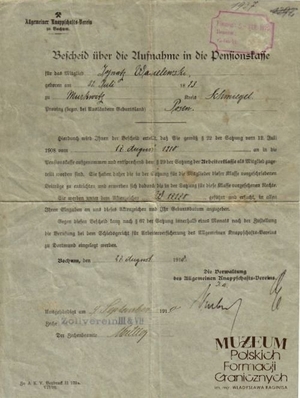 1. Tytuł: świadectwo pracy w kopalni
2. Treść: zaświadczenie o pracy w kopalni w Bochum
3. Hasła przedmiotowe: kadra
4. Wytwórca: Allgemeiner Knappschafts-Dereins zu Bochum
5. Czas powstania: 27.08.1910 r.
6. Miejsce sporządzenia: Bochum, Niemcy
7. Materiał i technika wykonania: druk wypełniony pismem odręcznym
8. Wymiary: brak danych
9. Stan zachowania: dobry
10. Miejsce przechowywania/właściciel: Michał Skrzypczak